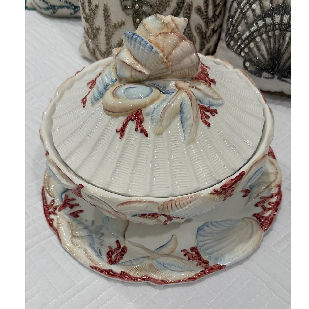 Vintage Savile Row Italy Seashell Ceramic Soup Tureen with‎ Underplate Set